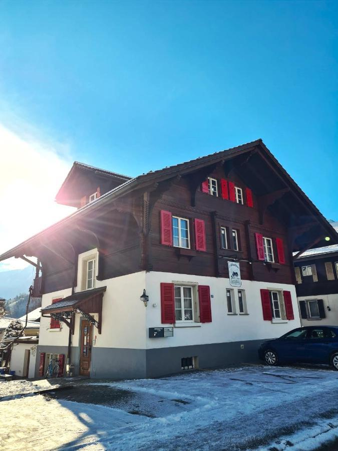 Adventure Guesthouse Interlaken Unterseen Ngoại thất bức ảnh